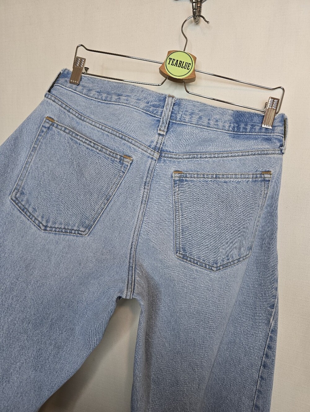 Abercrombie & Fitch The Barrel Jean Mid Rise Light Wash Barrel Leg Jeans 28/6R - Picture 7 of 12